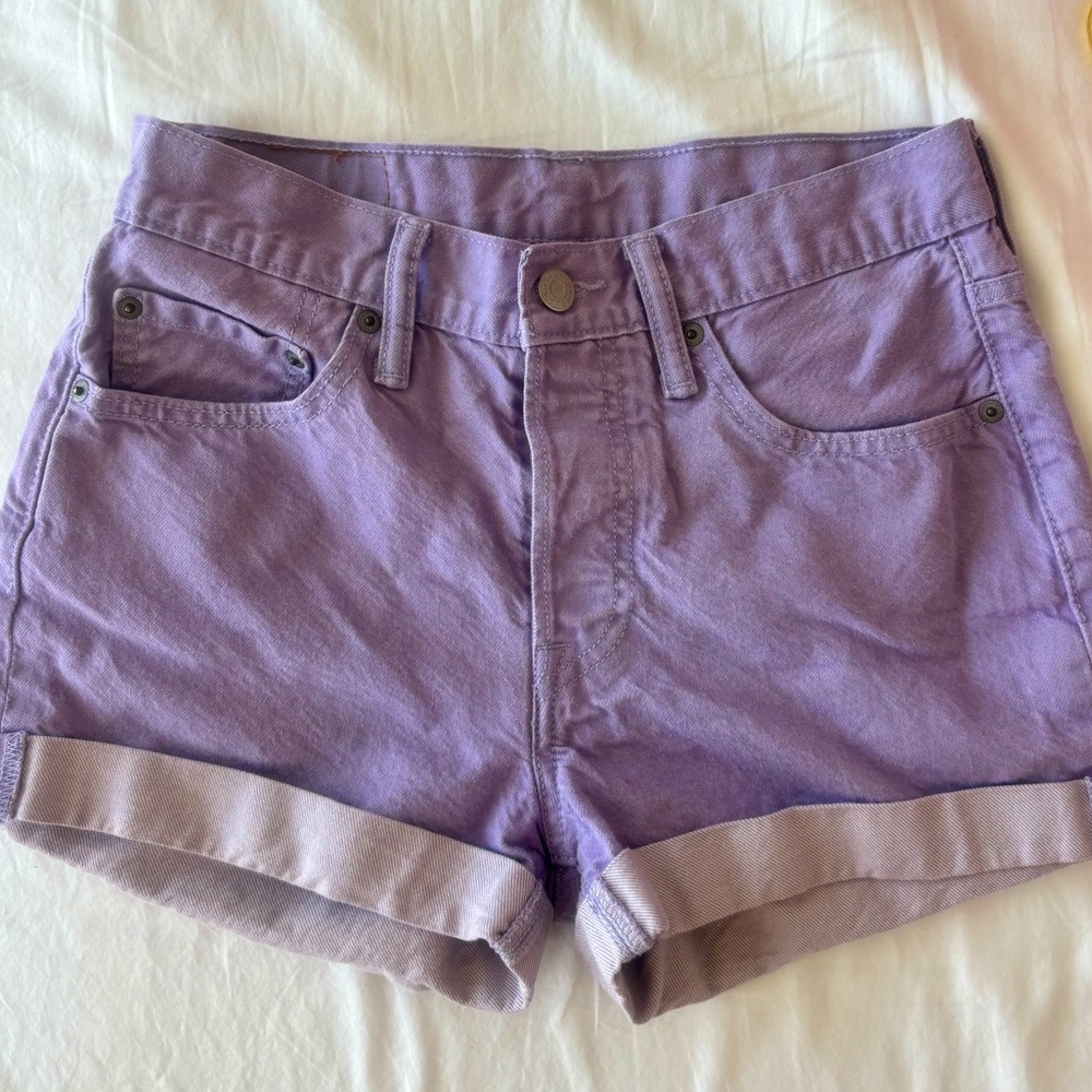 Women's Purple Levi Denim Shorts Size 27